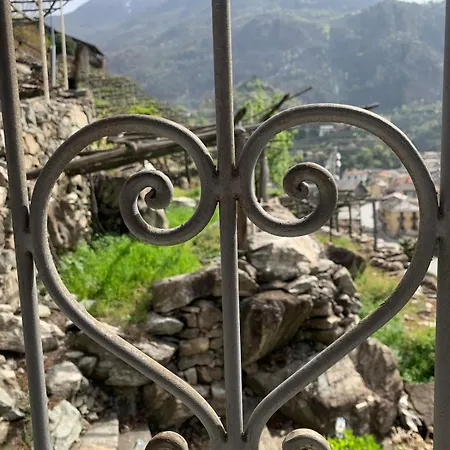 La Casa Nel Nebbiolo 公寓